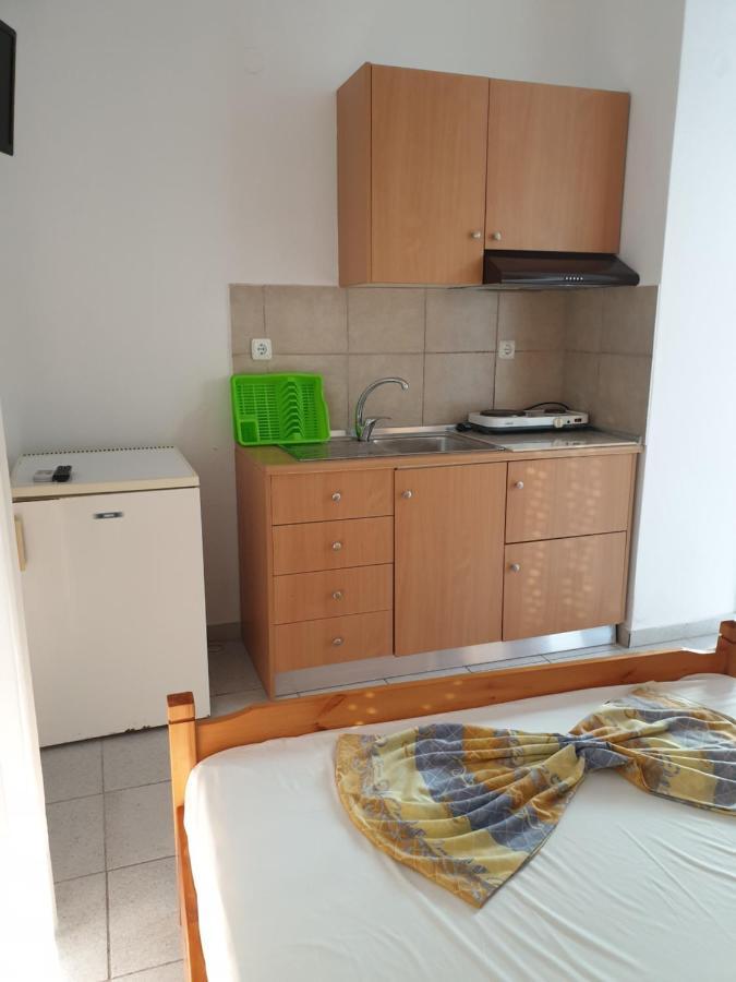 ペフコホリ Fouli Houseアパートホテル エクステリア 写真