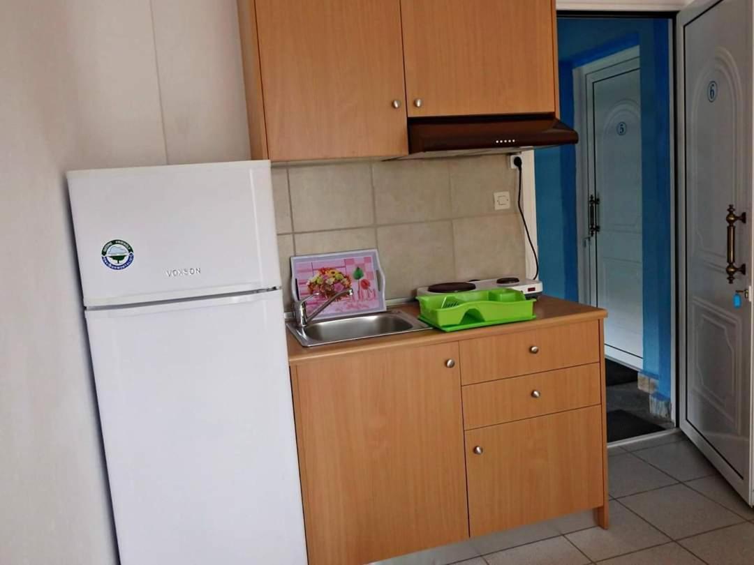 ペフコホリ Fouli Houseアパートホテル エクステリア 写真